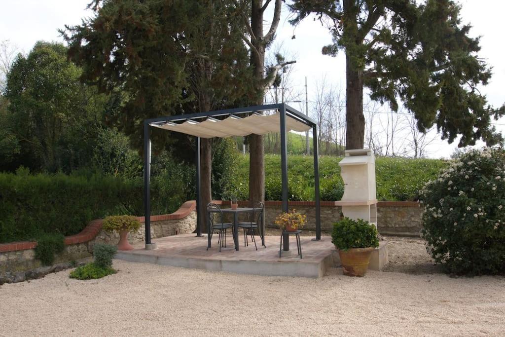 Casa Vacanze Podere San Giusto Volterra Esterno foto