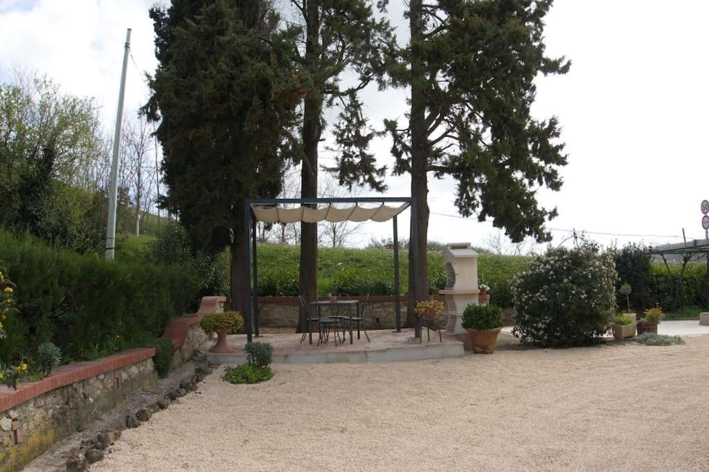 Casa Vacanze Podere San Giusto Volterra Esterno foto