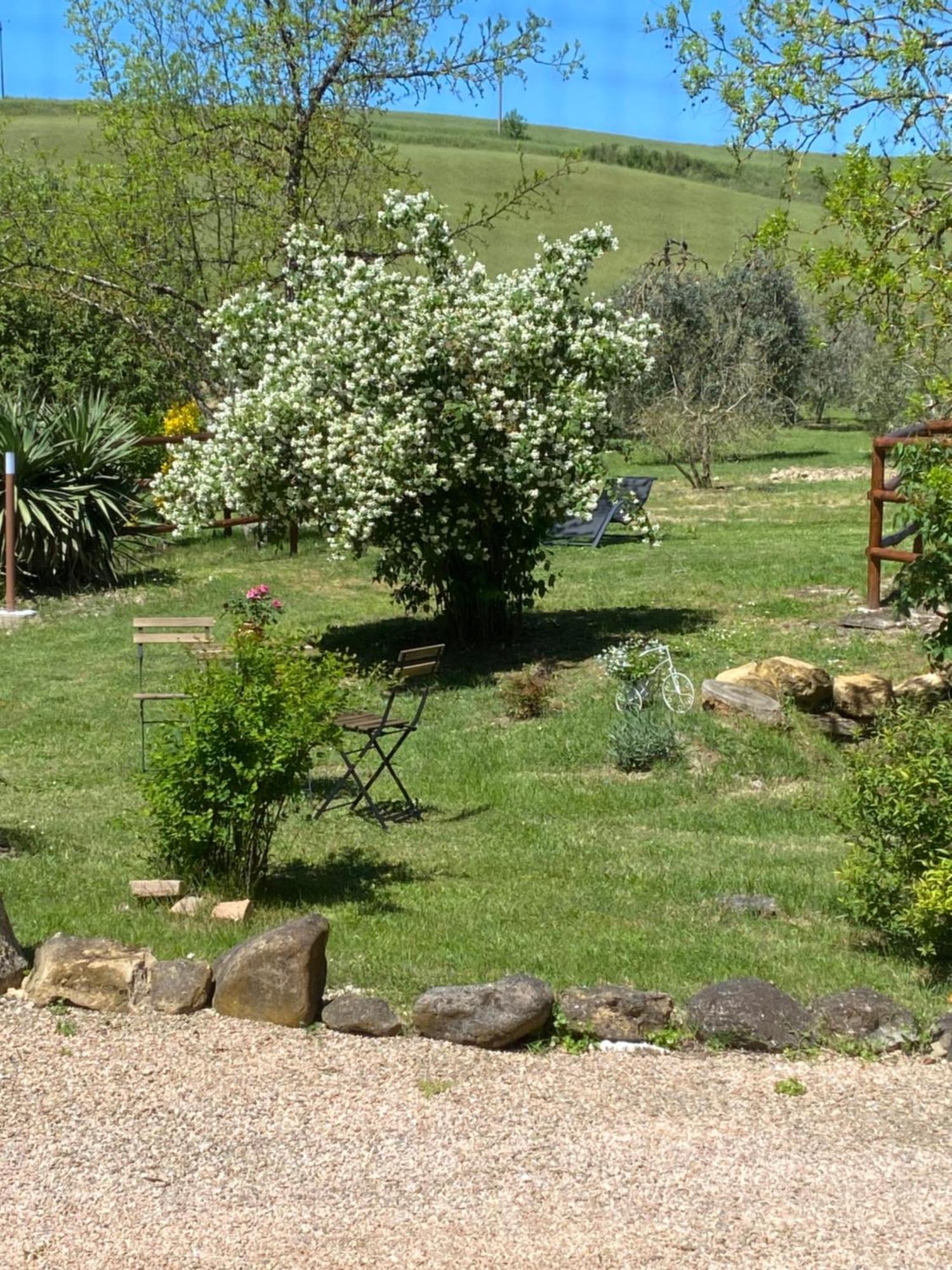 Casa Vacanze Podere San Giusto Volterra Esterno foto
